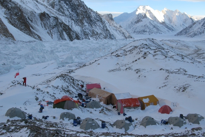 baza zima Broad Peak 2011